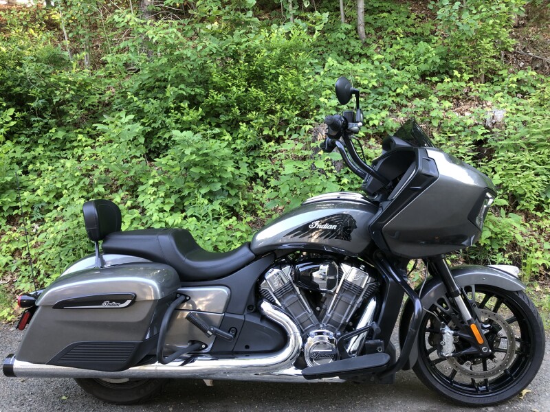 2020 Indian Motorcycle Challenger Titanium Metallic