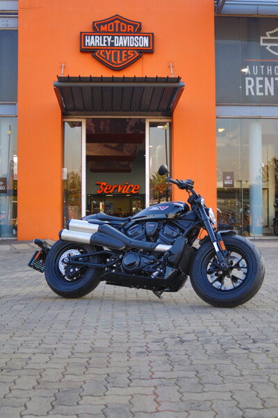 2025 Harley-Davidson® Sportster™ S Vivid Black