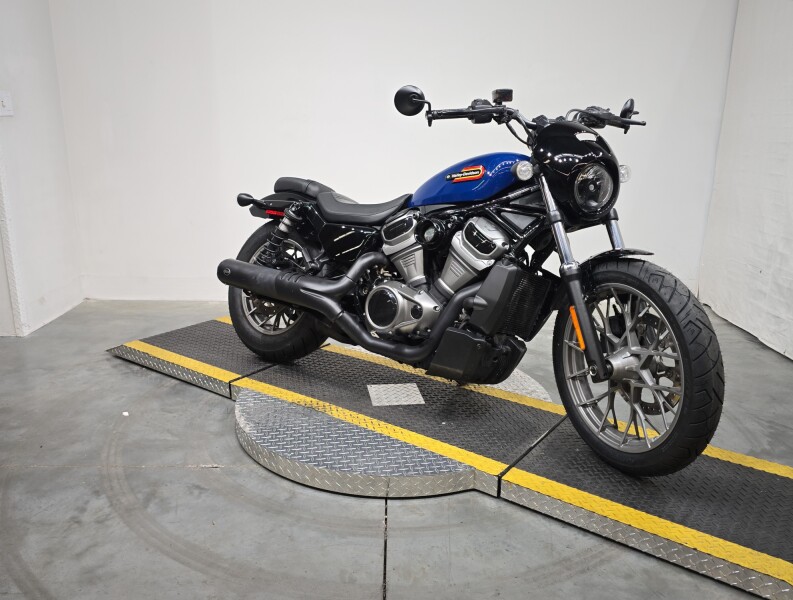RH975S 2023 Nightster™ Special