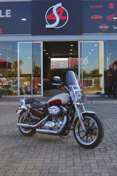 2012 Harley-Davidson® SuperLow® Two-Tone Birch White/Sedona Orange