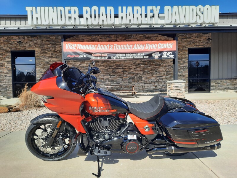 2026 Harley-Davidson® CVO Road Glide ST Citrus Heat Re-Entry