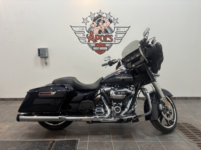2020 Harley-Davidson® Street Glide® Midnight Blue