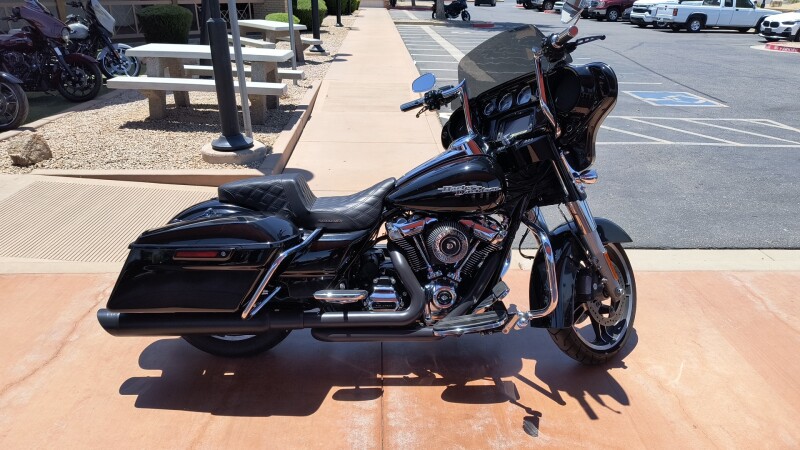 FLHXS 2017 Street Glide® Special
