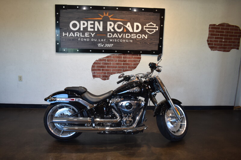 2026 Harley-Davidson® Fat Boy® Vivid Black Chrome Trim
