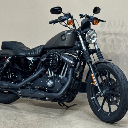 XL 883N 2019 Iron 883™ thumb 3
