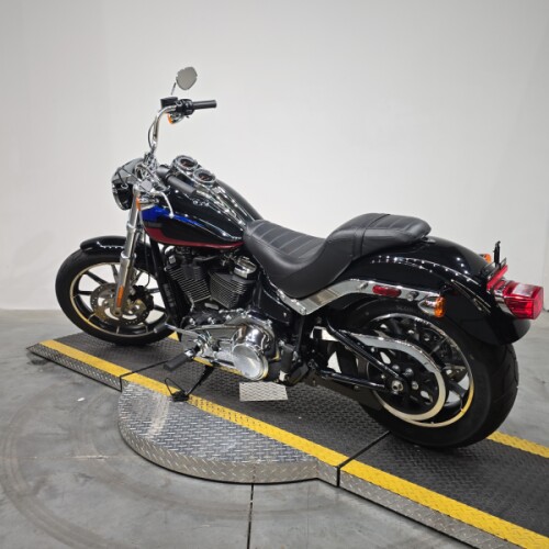 FXLR 2019 Low Rider® thumb 0