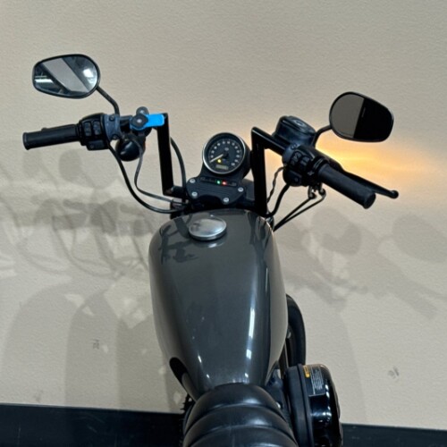 XL 883N 2019 Iron 883™ thumb 2