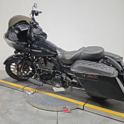 FLTRXS 2018 Road Glide® Special thumb 0
