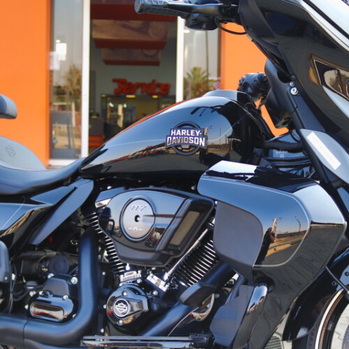 2026 Harley-Davidson® Street Glide Limited Vivid Black Black Trim thumb 3