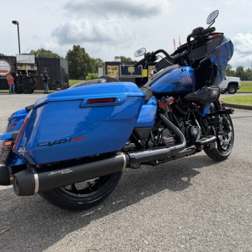 2026 Harley-Davidson® CVO Road Glide ST Electric Coast thumb 1