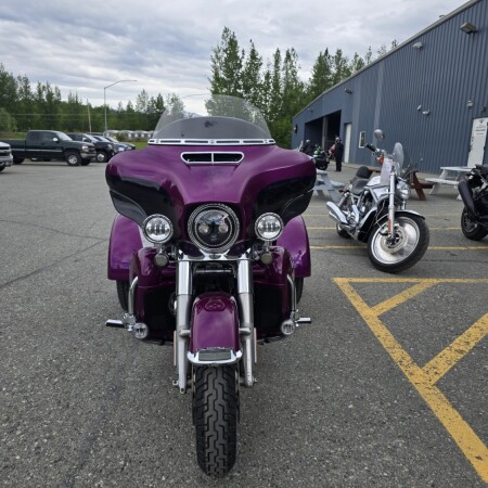 2016 Harley-Davidson® Tri Glide® Ultra  thumb 2