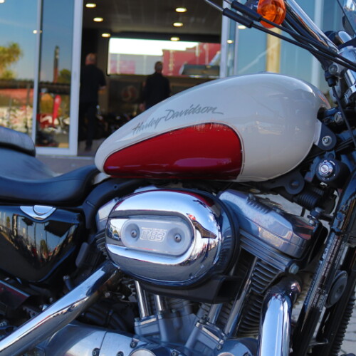 2012 Harley-Davidson® SuperLow® Two-Tone Birch White/Sedona Orange thumb 3