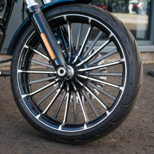 2026 Harley-Davidson® Breakout®  thumb 3