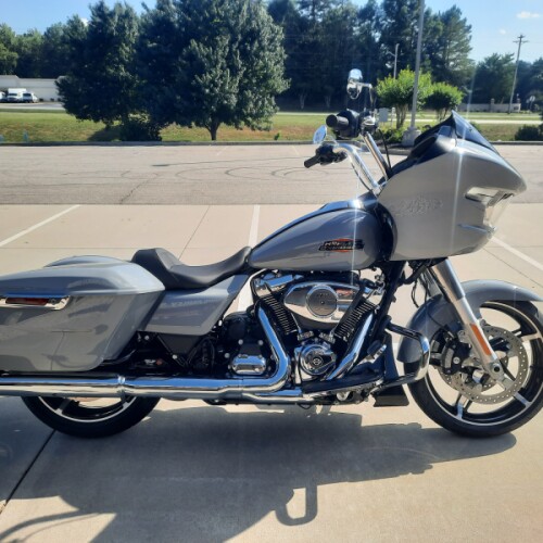 2026 Harley-Davidson® Road Glide® Dark Billiard Gray Chrome Trim thumb 0