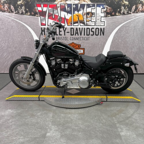 2024 FXST Softail® Standard  thumb 0