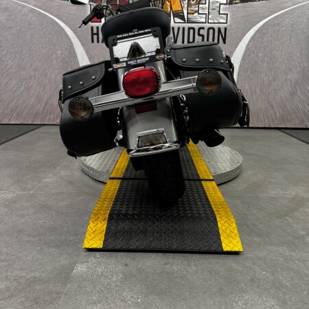 2016 FLSTC Heritage Softail® Classic thumb 2