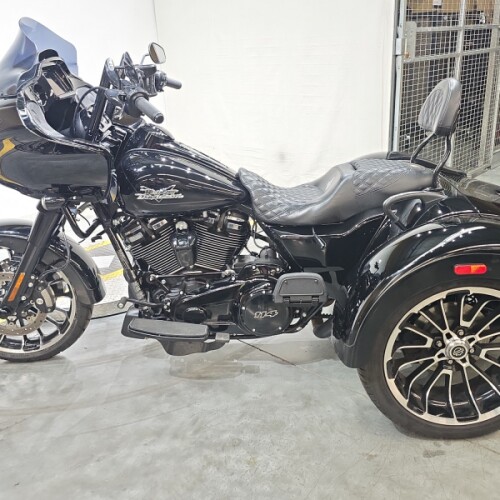 FLTRT 2024 Road Glide 3 thumb 1