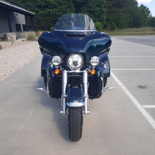 2024 Harley-Davidson® Tri Glide® Ultra Alpine Green / Vivid Black thumb 2