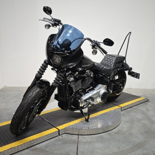 FXBB 2025 Street Bob® thumb 2