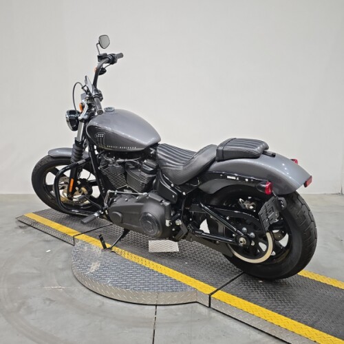 FXBBS 2022 Street Bob® 114 thumb 0