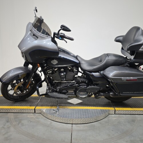FLHXS 2021 Street Glide® Special thumb 1