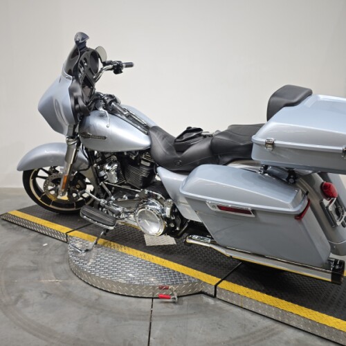 FLHX 2023 Street Glide® thumb 0
