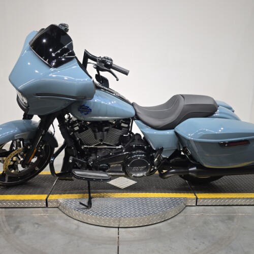 FLHX 2024 Street Glide® thumb 1