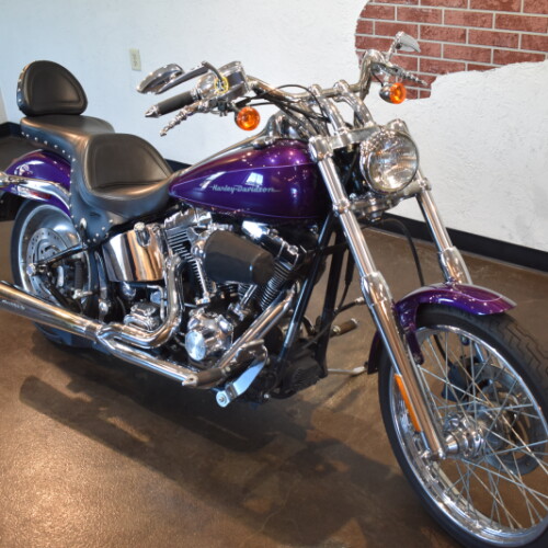 2001 Harley-Davidson® Softail® Deuce thumb 3