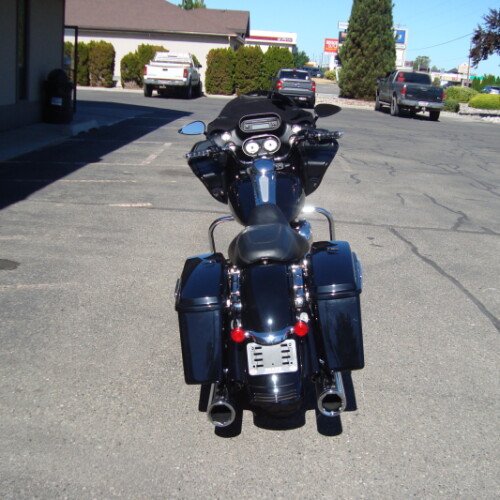 2012 Harley-Davidson® Road Glide® Custom Vivid Black thumb 2