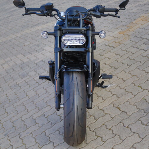 2025 Harley-Davidson® Sportster™ S Vivid Black thumb 2