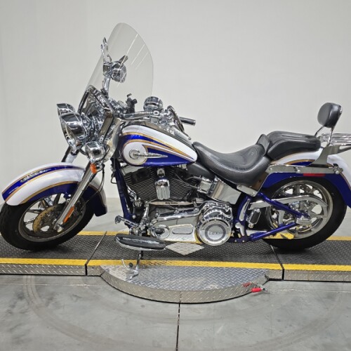 FLSTNSE 2014 CVO™ Softail Deluxe® thumb 1