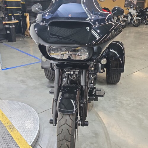 FLTRT 2024 Road Glide 3 thumb 3