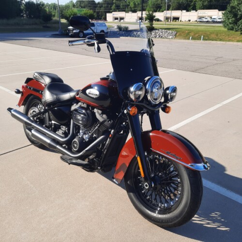 2024 Harley-Davidson® Heritage Classic Red Rock / Vivid Black - Black Finish thumb 1