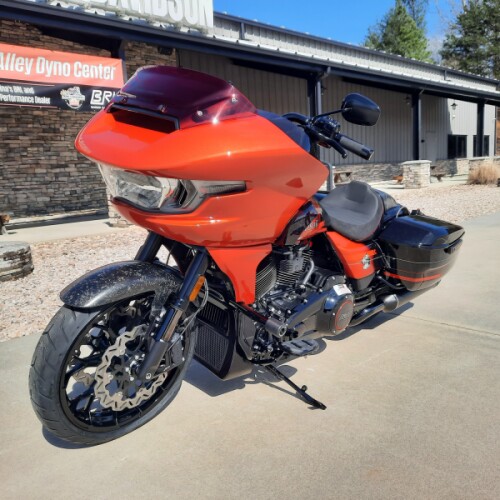 2026 Harley-Davidson® CVO Road Glide ST Citrus Heat Re-Entry thumb 3