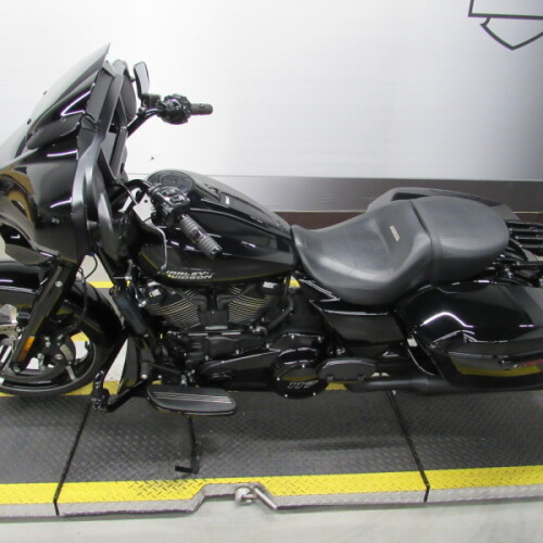 FLHX 2024 Street Glide® thumb 0