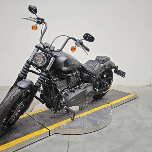 FXBBS 2022 Street Bob® 114 thumb 2
