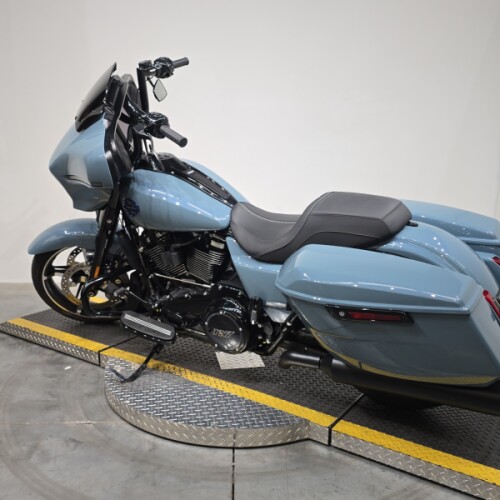FLHX 2024 Street Glide® thumb 0