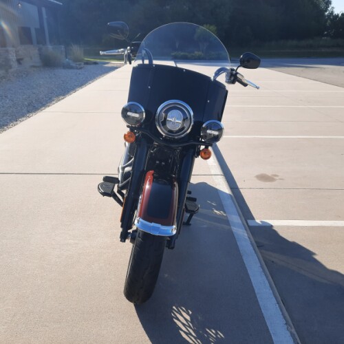 2024 Harley-Davidson® Heritage Classic Red Rock / Vivid Black - Black Finish thumb 2