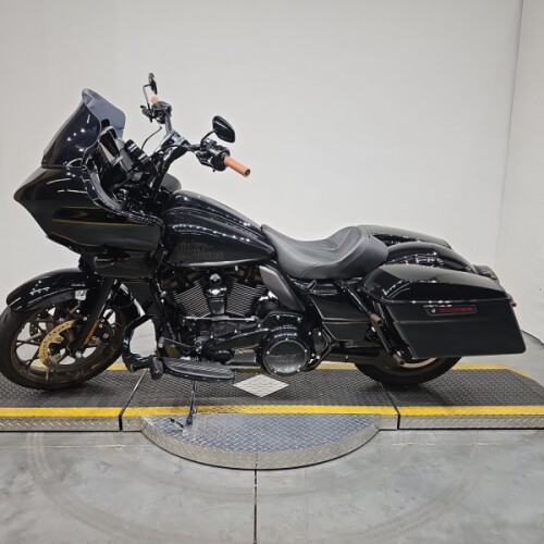 FLTRXST 2023 Road Glide® ST thumb 1