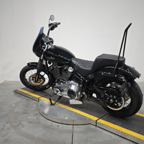 FXBB 2025 Street Bob® thumb 0