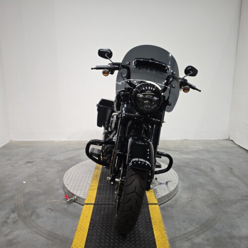 FLHRXS 2025 Road King™ Special thumb 3