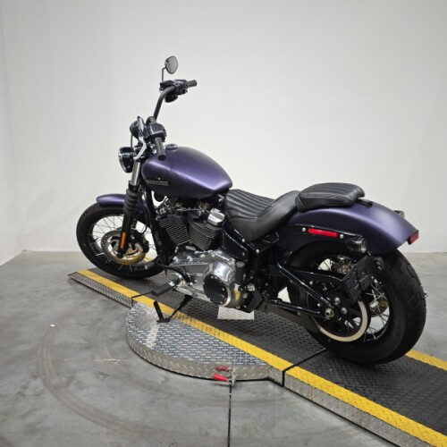 FXBB 2025 Street Bob™ thumb 0
