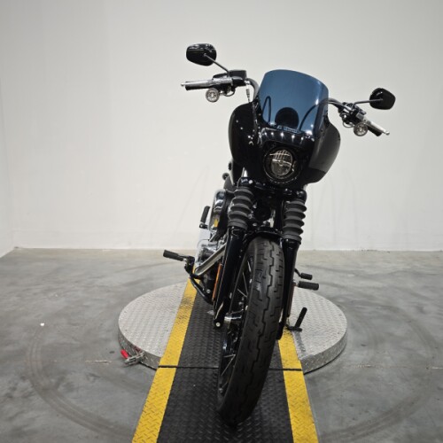 FXBB 2025 Street Bob® thumb 3
