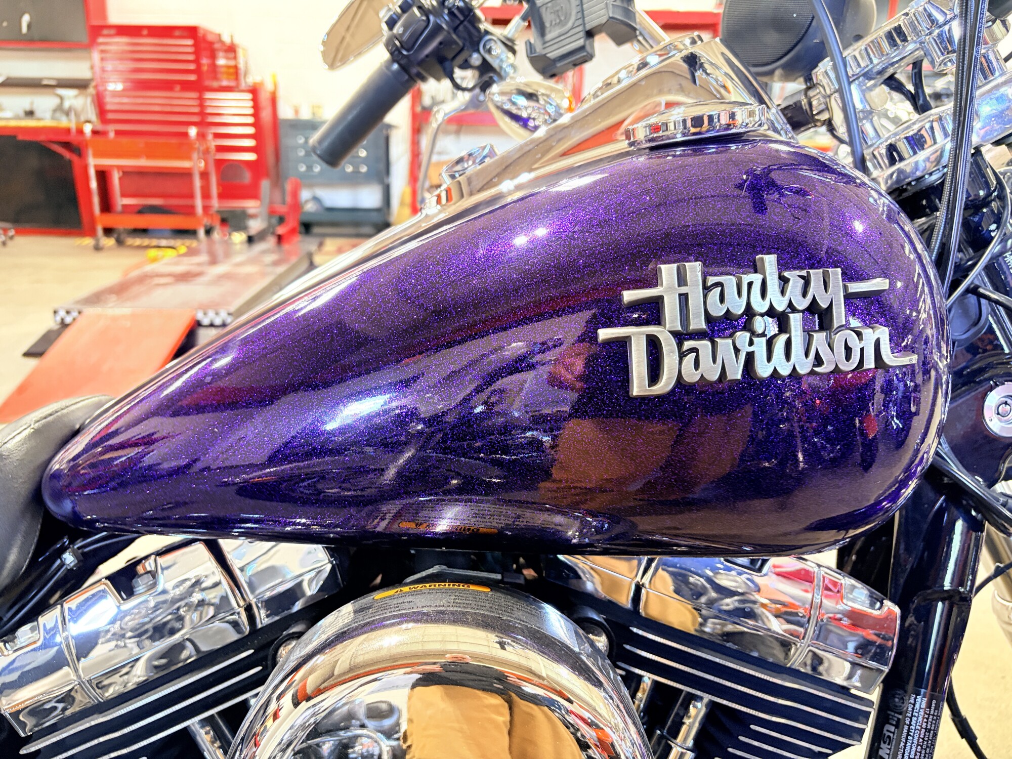2014 Harley-Davidson® Street Bob® Hard Candy Voodoo Purple Flake