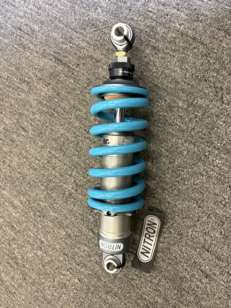 NITRONリアサス入荷