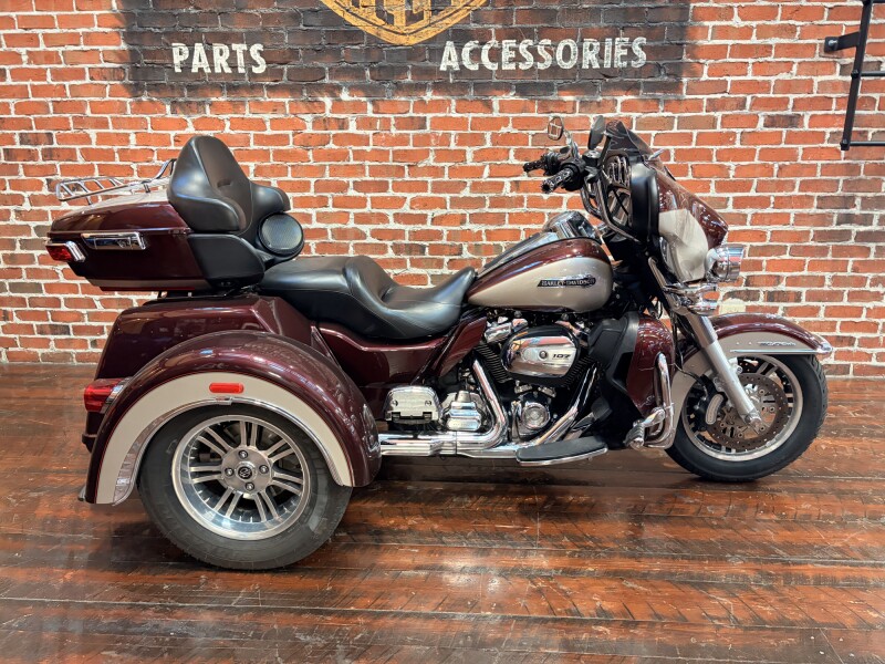 FLHTCUTG 2018 Tri Glide® Ultra