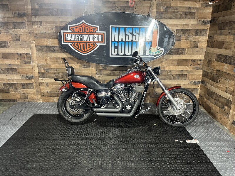 2010 Harley-Davidson® Dyna® Wide Glide® Red Hot Sunglo