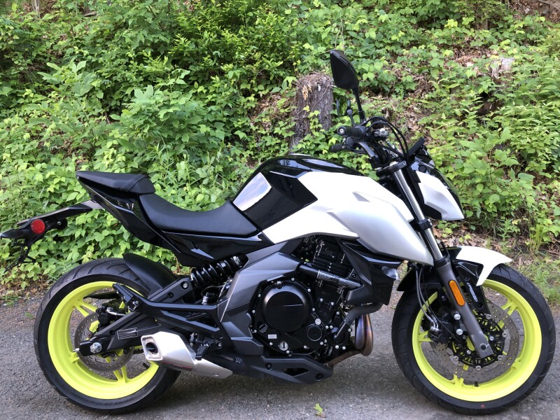 2022 CFMOTO 650NK Nebula White