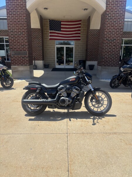 Harley-Davidson® Nightster™ Special 2024 RH975S BLACK DENIM