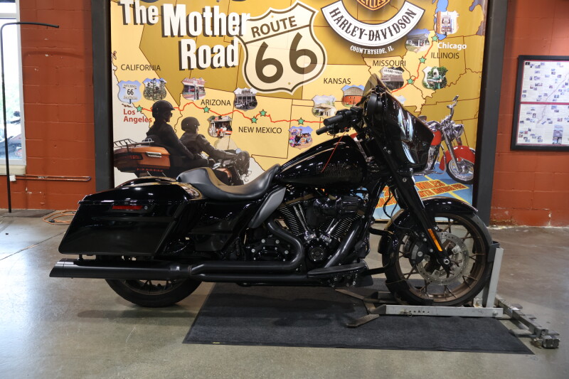 FLHXST 2022 Street Glide® ST